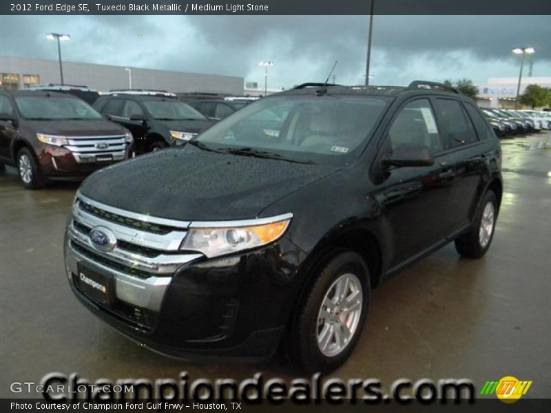 Tuxedo Black Metallic / Medium Light Stone 2012 Ford Edge SE