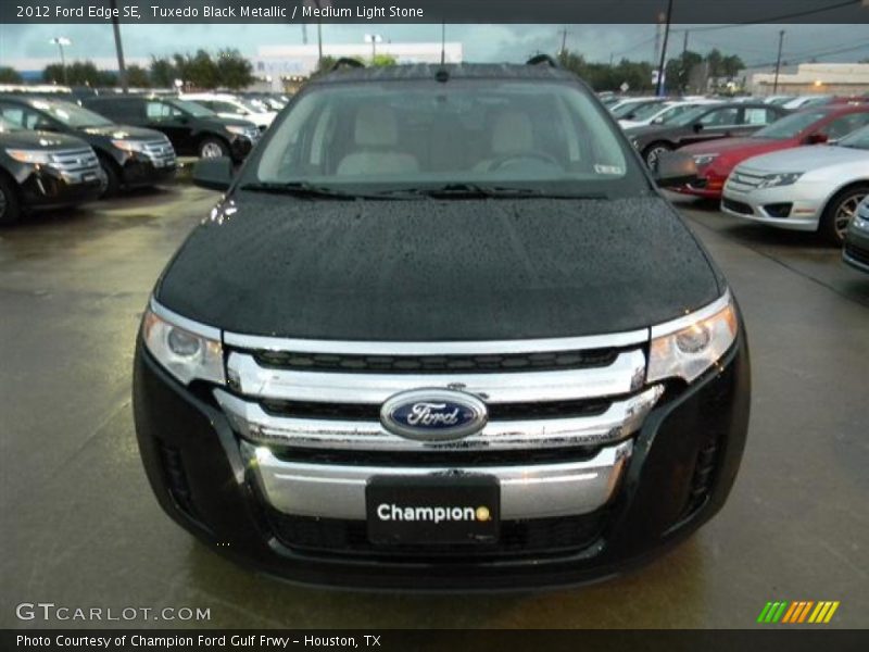 Tuxedo Black Metallic / Medium Light Stone 2012 Ford Edge SE