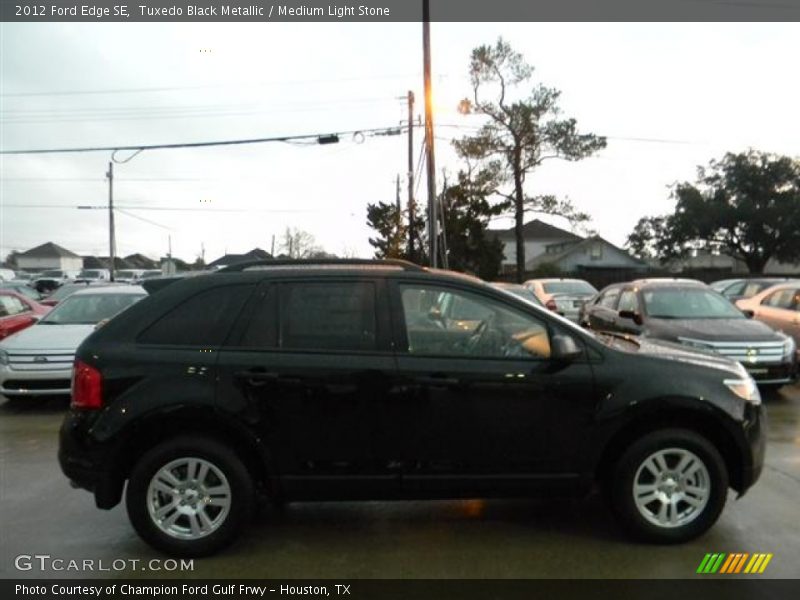 Tuxedo Black Metallic / Medium Light Stone 2012 Ford Edge SE