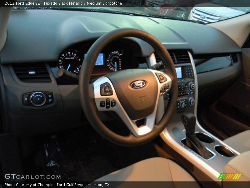 Tuxedo Black Metallic / Medium Light Stone 2012 Ford Edge SE