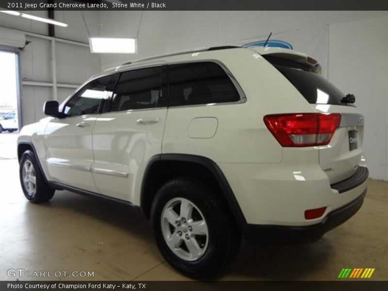 Stone White / Black 2011 Jeep Grand Cherokee Laredo