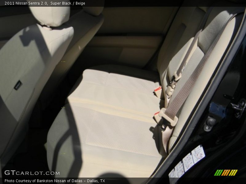 Super Black / Beige 2011 Nissan Sentra 2.0