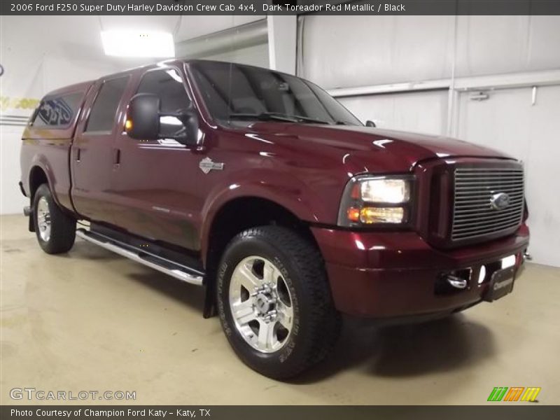 Front 3/4 View of 2006 F250 Super Duty Harley Davidson Crew Cab 4x4