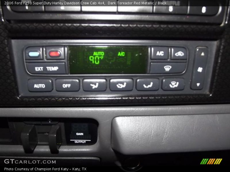 Controls of 2006 F250 Super Duty Harley Davidson Crew Cab 4x4