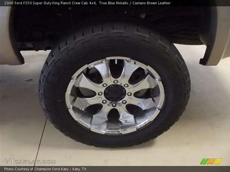 Custom Wheels of 2006 F350 Super Duty King Ranch Crew Cab 4x4