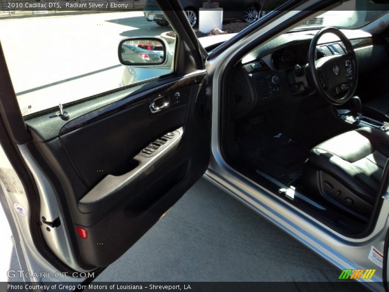 Radiant Silver / Ebony 2010 Cadillac DTS