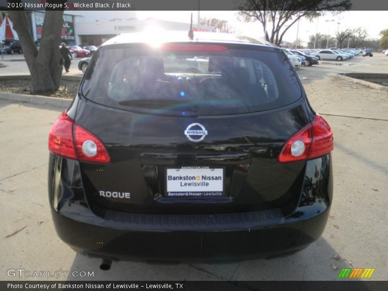 Wicked Black / Black 2010 Nissan Rogue S