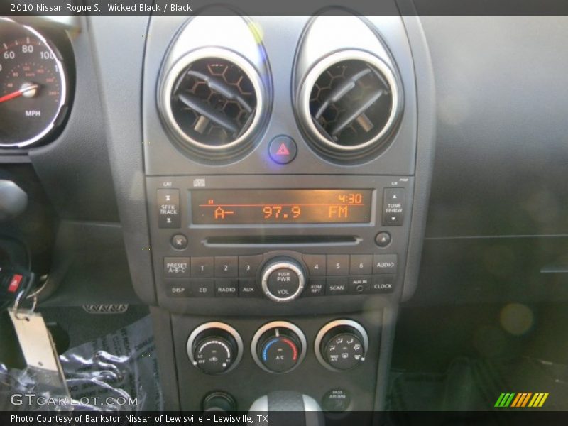 Wicked Black / Black 2010 Nissan Rogue S