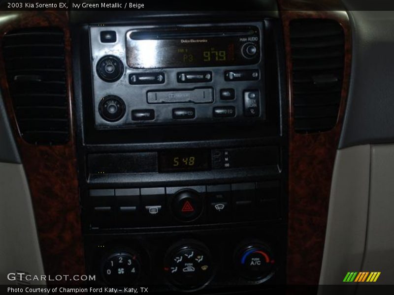 Ivy Green Metallic / Beige 2003 Kia Sorento EX