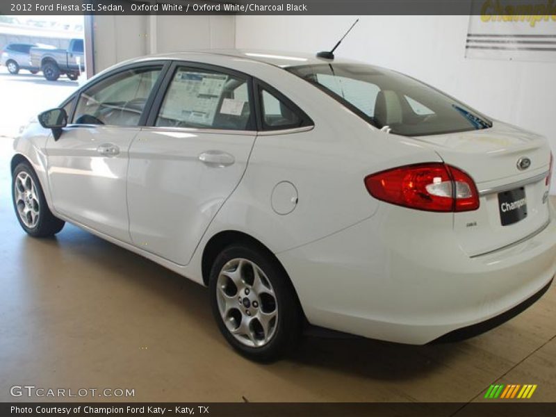 Oxford White / Oxford White/Charcoal Black 2012 Ford Fiesta SEL Sedan