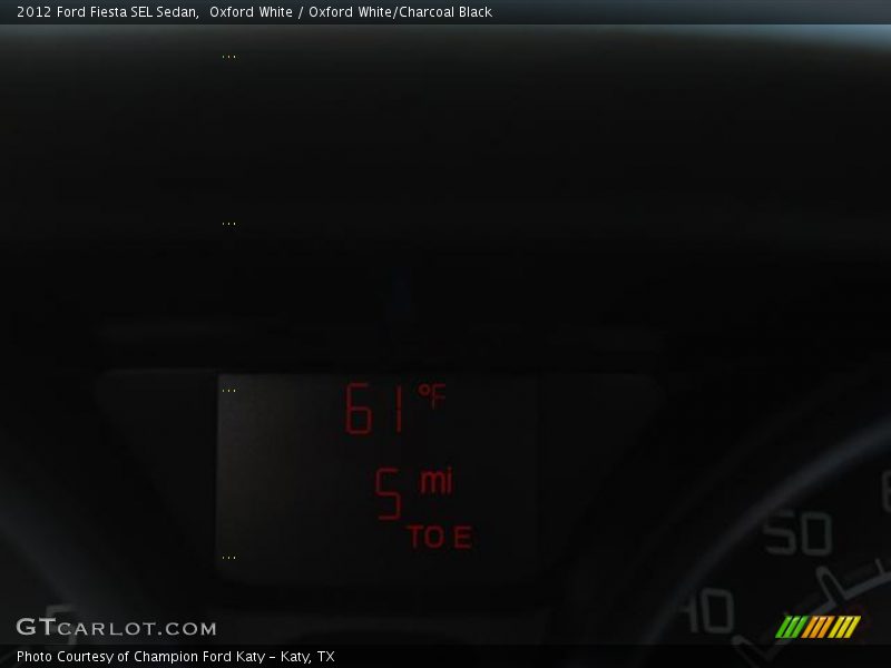 Oxford White / Oxford White/Charcoal Black 2012 Ford Fiesta SEL Sedan