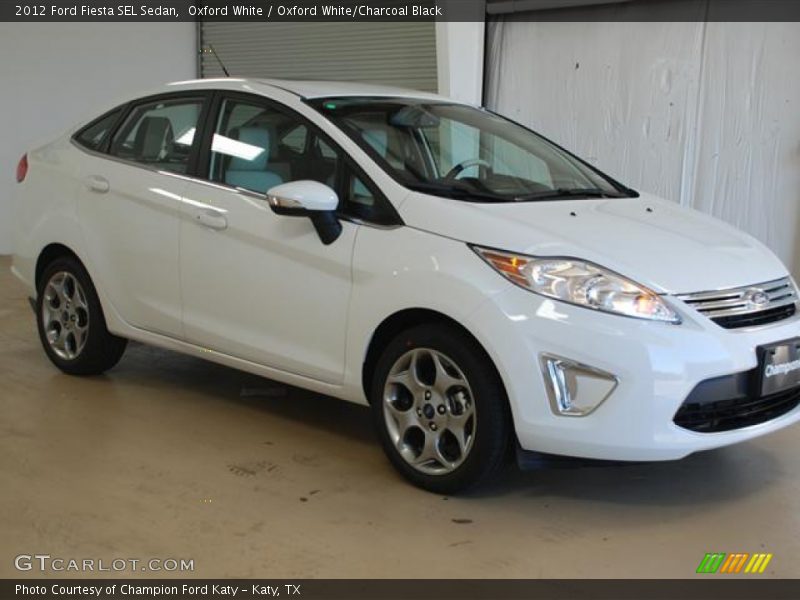 Oxford White / Oxford White/Charcoal Black 2012 Ford Fiesta SEL Sedan