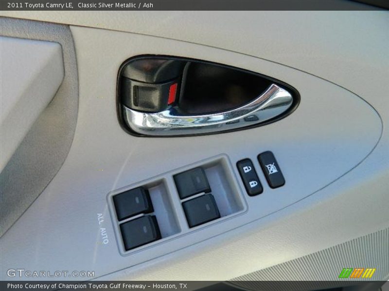 Classic Silver Metallic / Ash 2011 Toyota Camry LE