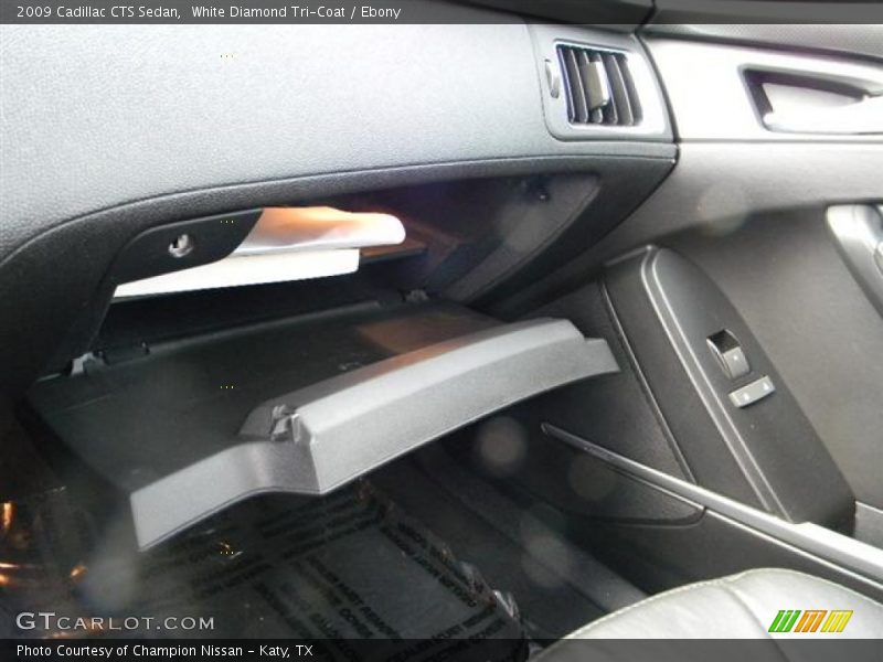 White Diamond Tri-Coat / Ebony 2009 Cadillac CTS Sedan