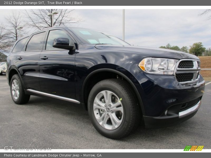Front 3/4 View of 2012 Durango SXT