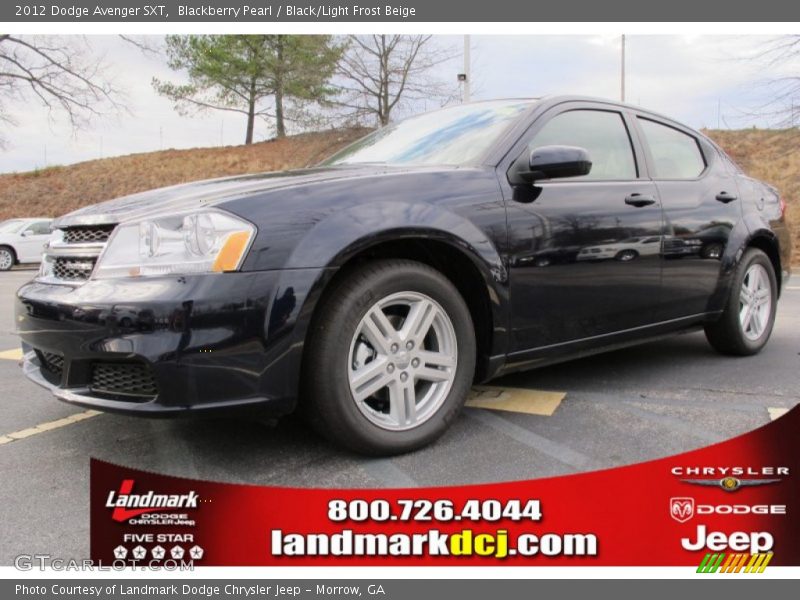 Blackberry Pearl / Black/Light Frost Beige 2012 Dodge Avenger SXT