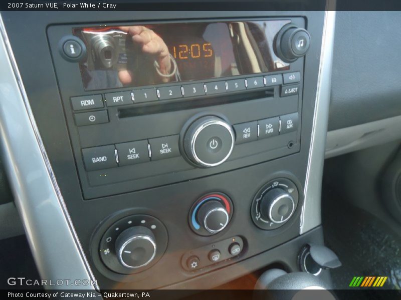 Polar White / Gray 2007 Saturn VUE