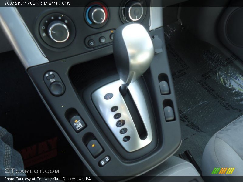Polar White / Gray 2007 Saturn VUE