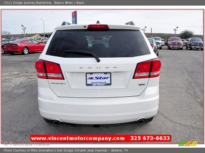 Bianco White / Black 2011 Dodge Journey Mainstreet