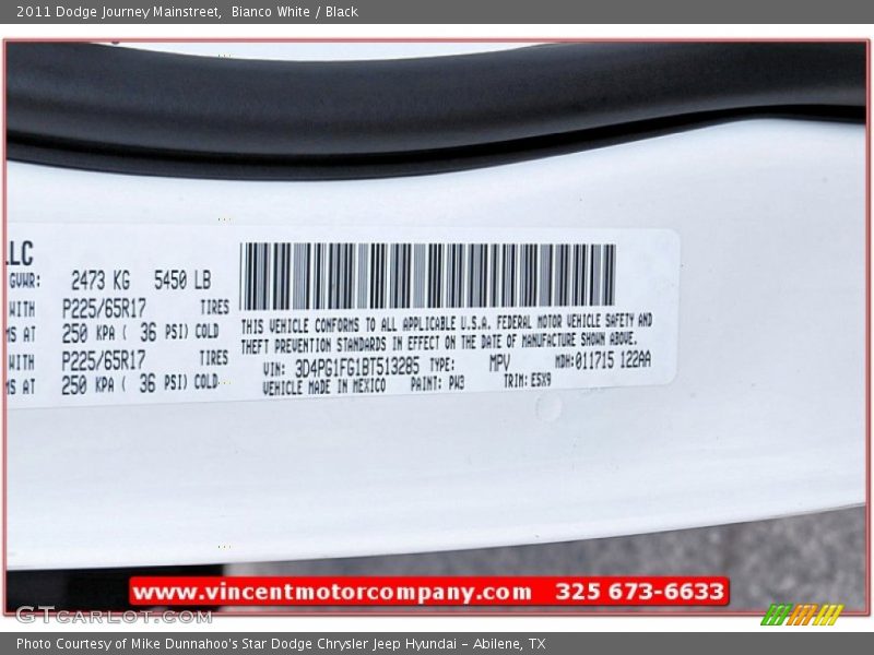 Bianco White / Black 2011 Dodge Journey Mainstreet