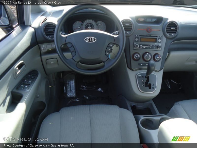 Urban Gray / Gray 2007 Kia Rondo LX