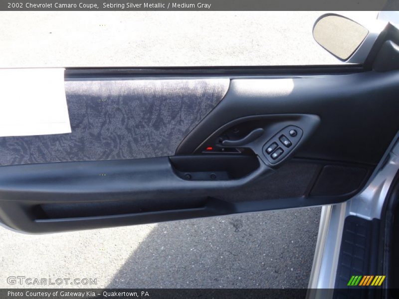 Sebring Silver Metallic / Medium Gray 2002 Chevrolet Camaro Coupe