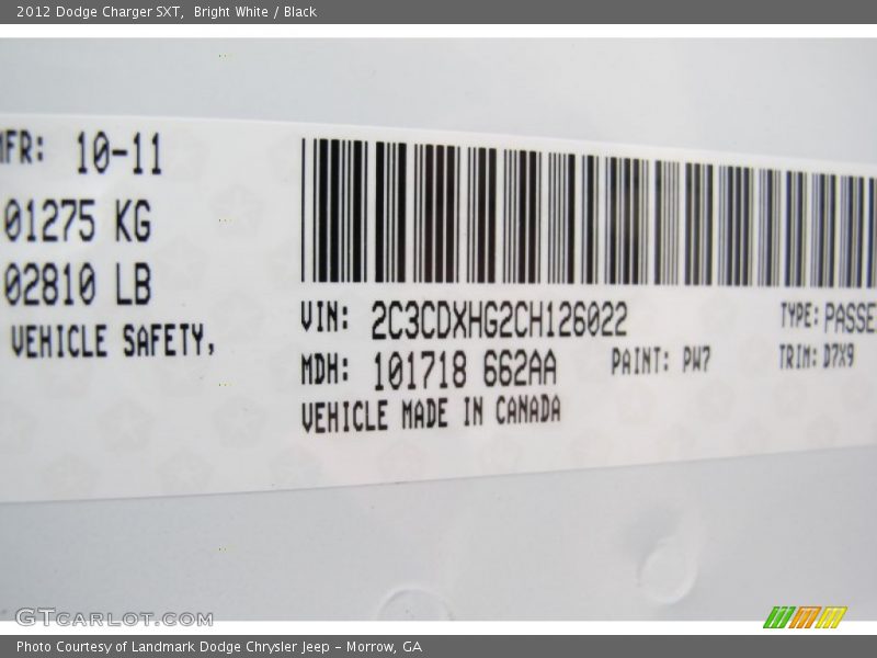 Bright White / Black 2012 Dodge Charger SXT