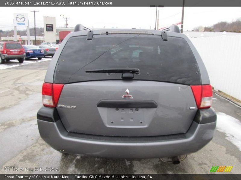 Titanium Pearl / Charcoal 2005 Mitsubishi Endeavor LS AWD