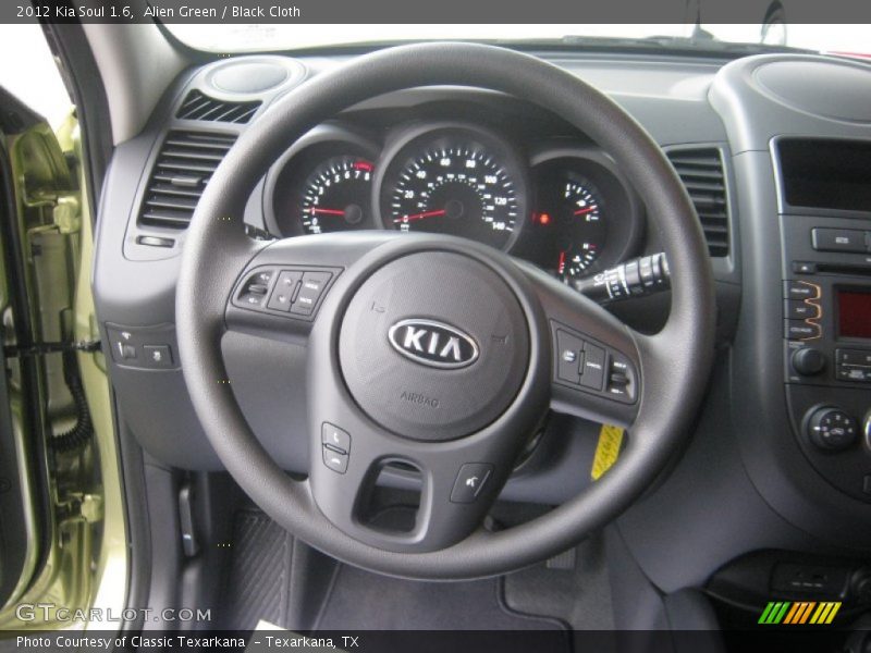 Alien Green / Black Cloth 2012 Kia Soul 1.6