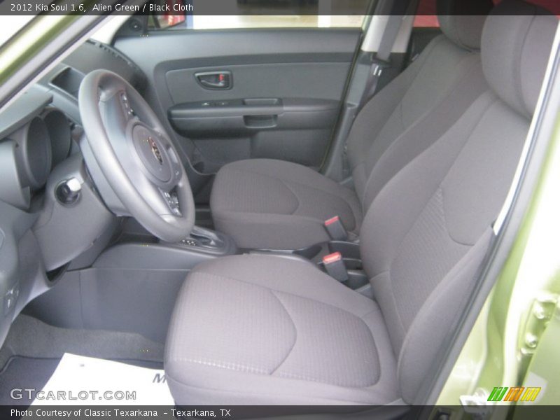 Alien Green / Black Cloth 2012 Kia Soul 1.6