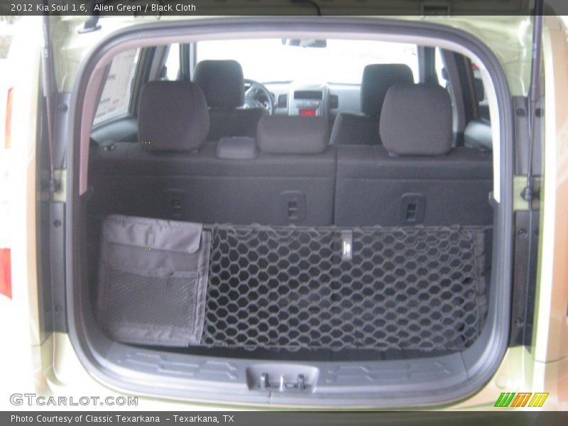 Alien Green / Black Cloth 2012 Kia Soul 1.6