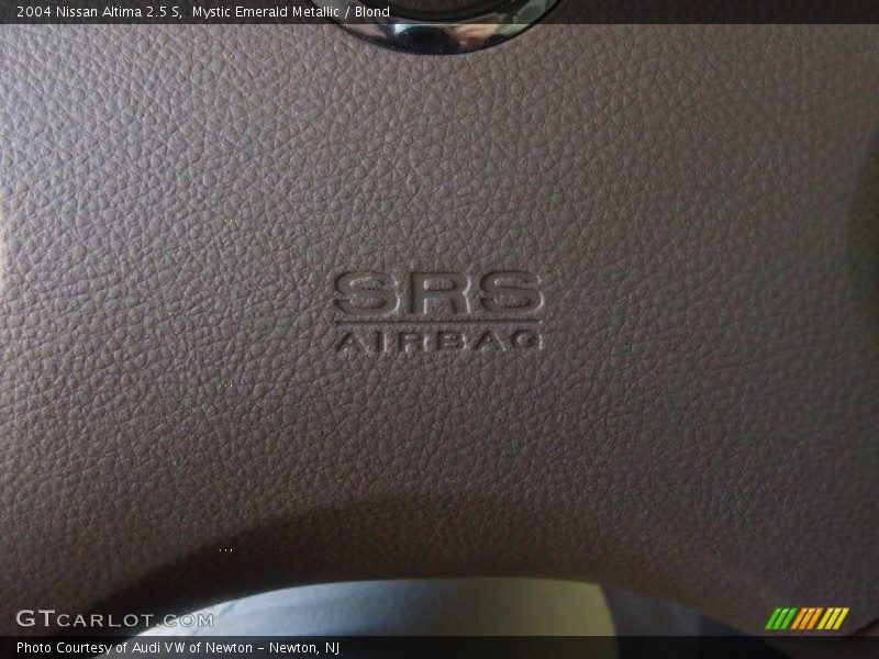 Mystic Emerald Metallic / Blond 2004 Nissan Altima 2.5 S