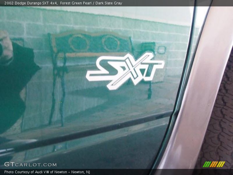 Forest Green Pearl / Dark Slate Gray 2002 Dodge Durango SXT 4x4