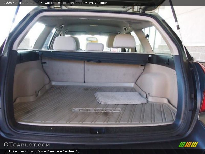 Willow Green Opalescent / Taupe 2006 Subaru Outback 2.5i Wagon