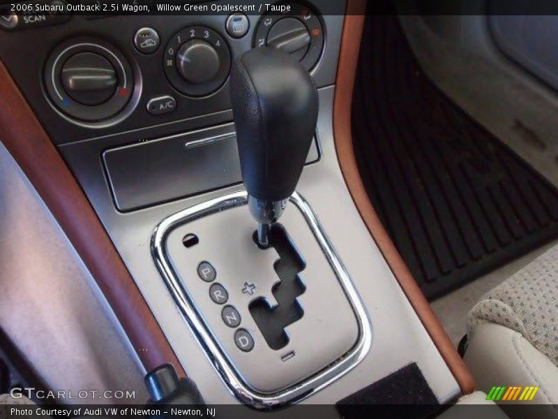 Willow Green Opalescent / Taupe 2006 Subaru Outback 2.5i Wagon