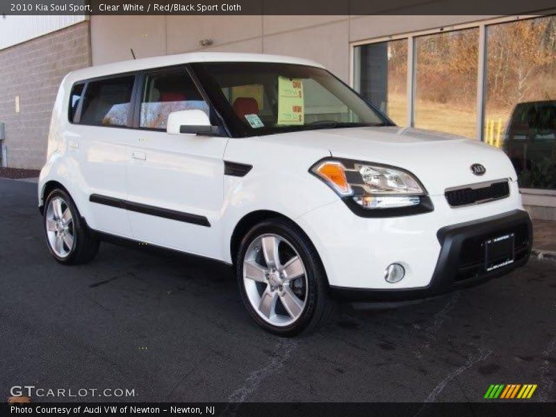 Clear White / Red/Black Sport Cloth 2010 Kia Soul Sport