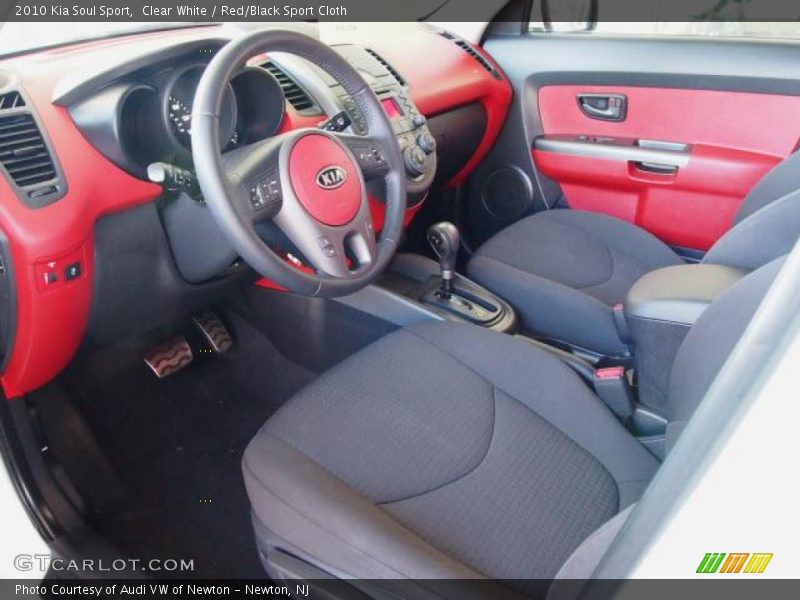 Clear White / Red/Black Sport Cloth 2010 Kia Soul Sport
