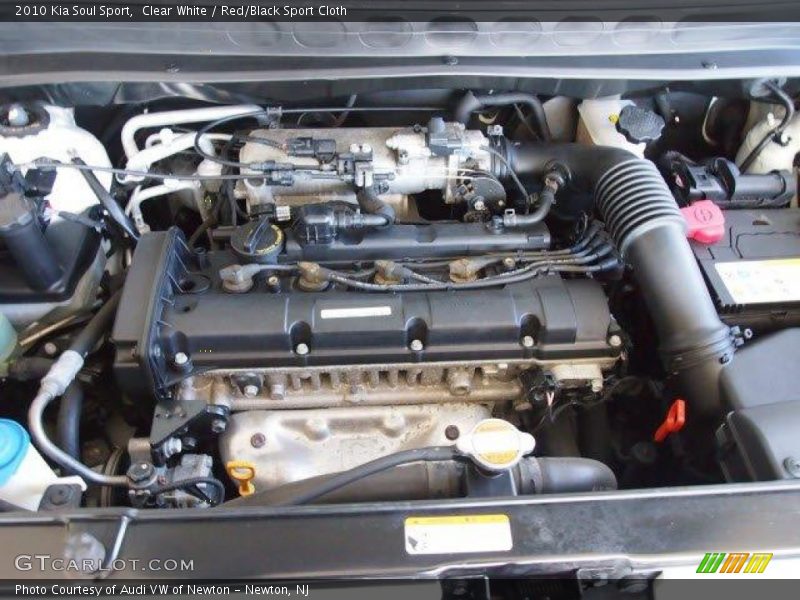 Clear White / Red/Black Sport Cloth 2010 Kia Soul Sport