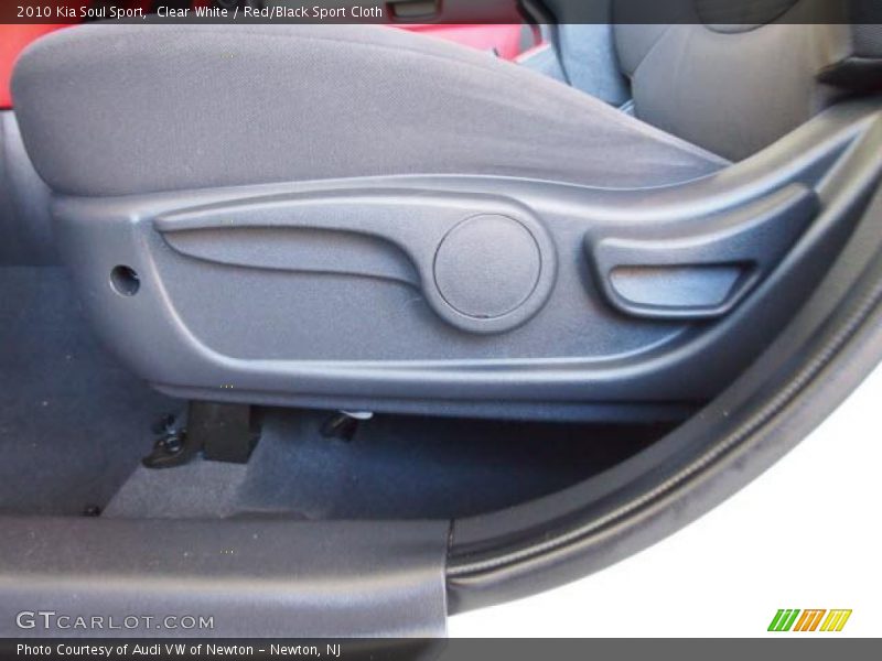 Clear White / Red/Black Sport Cloth 2010 Kia Soul Sport