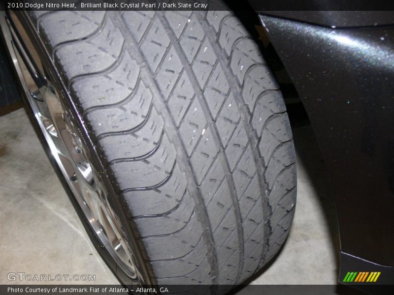 Brilliant Black Crystal Pearl / Dark Slate Gray 2010 Dodge Nitro Heat