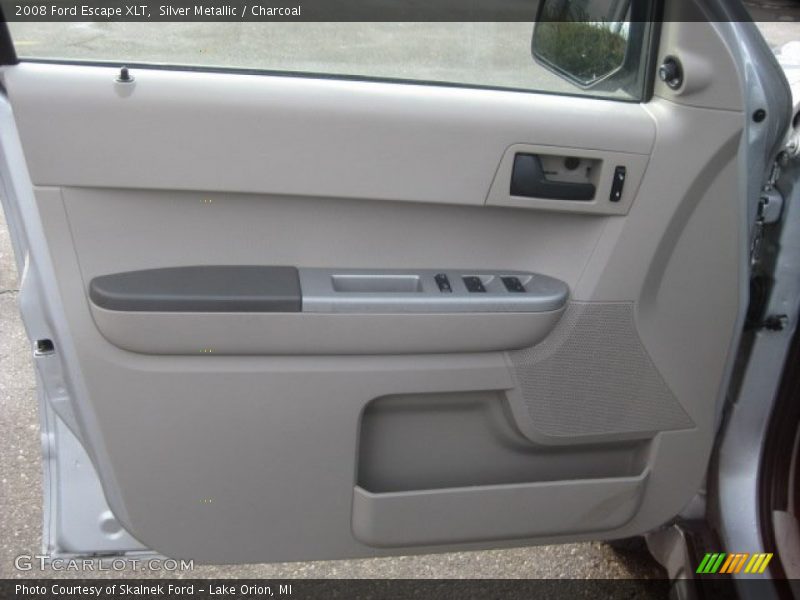 Silver Metallic / Charcoal 2008 Ford Escape XLT