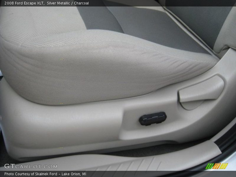 Silver Metallic / Charcoal 2008 Ford Escape XLT