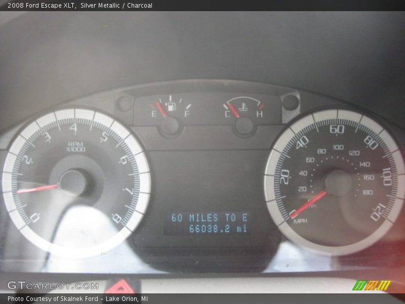 Silver Metallic / Charcoal 2008 Ford Escape XLT