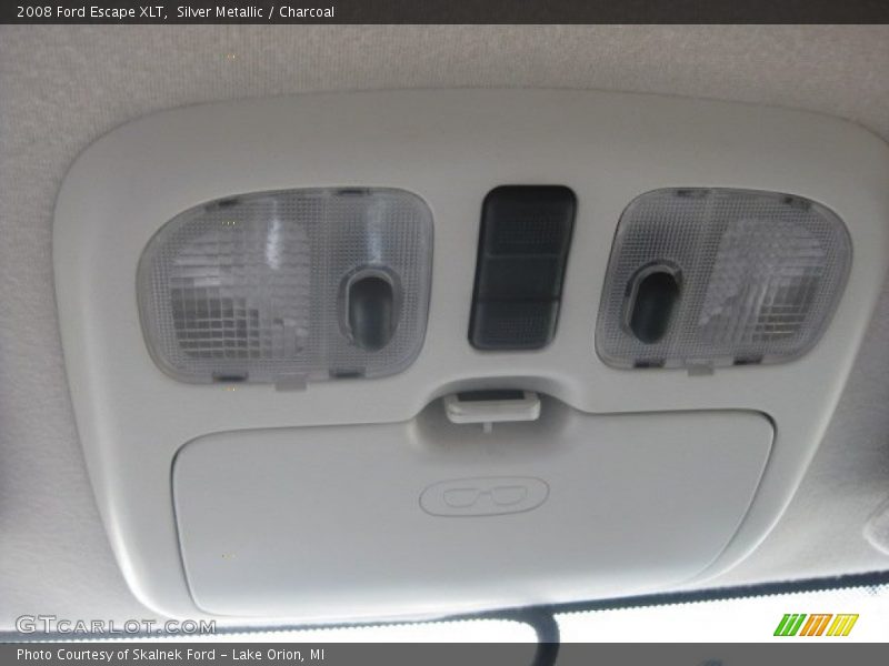 Silver Metallic / Charcoal 2008 Ford Escape XLT