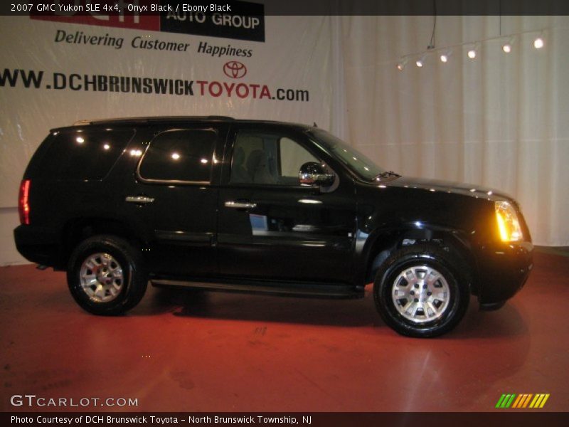 Onyx Black / Ebony Black 2007 GMC Yukon SLE 4x4