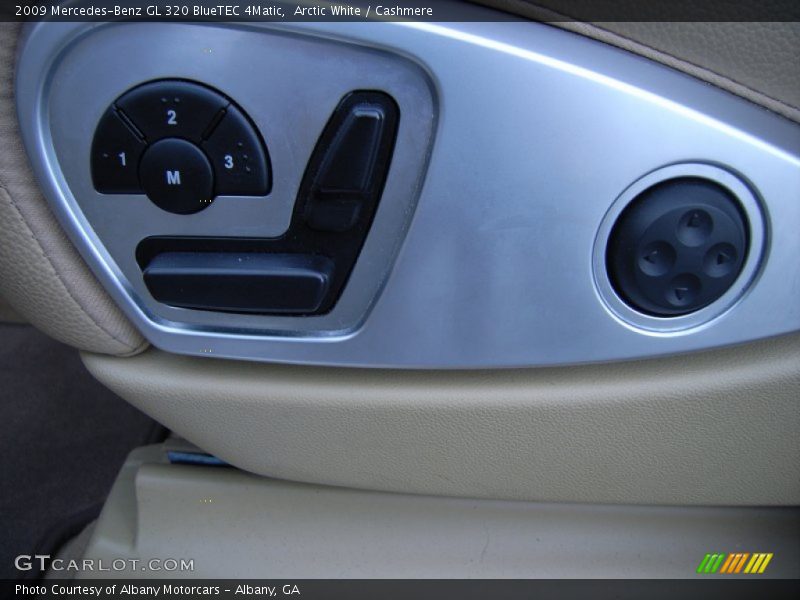 Arctic White / Cashmere 2009 Mercedes-Benz GL 320 BlueTEC 4Matic