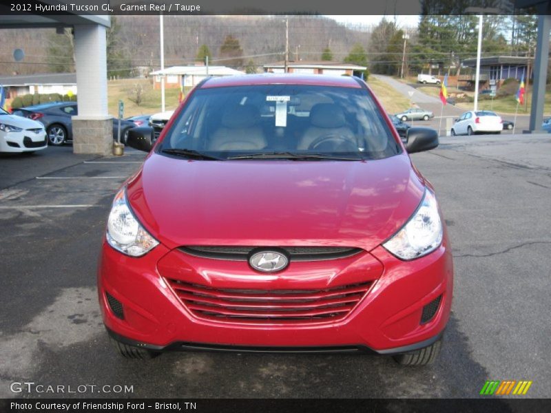 Garnet Red / Taupe 2012 Hyundai Tucson GL