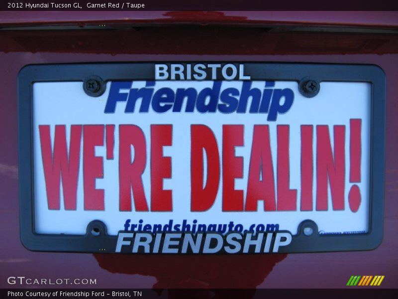 Garnet Red / Taupe 2012 Hyundai Tucson GL