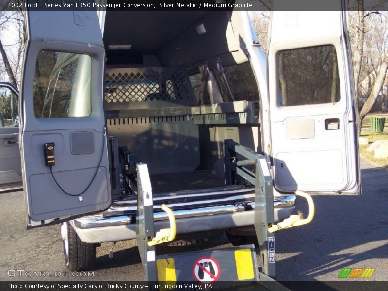 Silver Metallic / Medium Graphite 2002 Ford E Series Van E350 Passenger Conversion