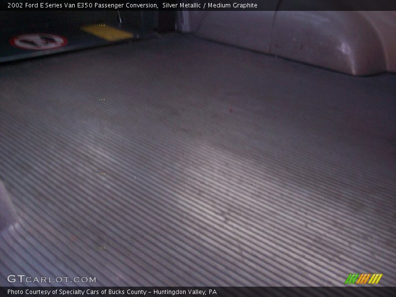 Silver Metallic / Medium Graphite 2002 Ford E Series Van E350 Passenger Conversion